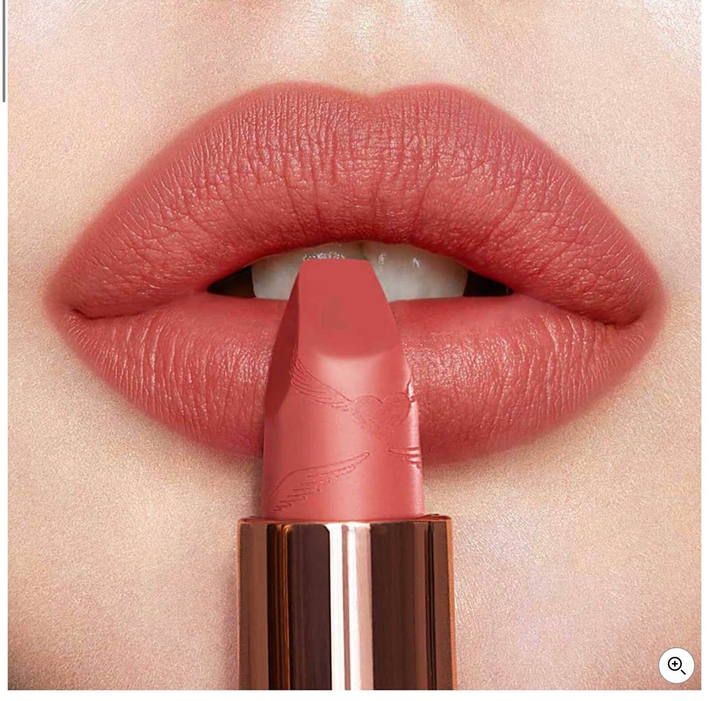 أحمر شفاه لوك أوف لوف مات ريفولوشن من شارلوت تيلبوري، عبوة إعادة تعبئة، من مجموعة السيدة كيسز