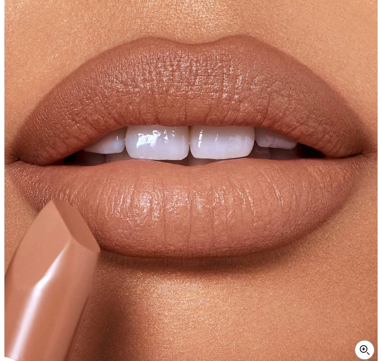 شارلوت تيلبوري نجمة غلاف مجلة THE SUPER NUDES