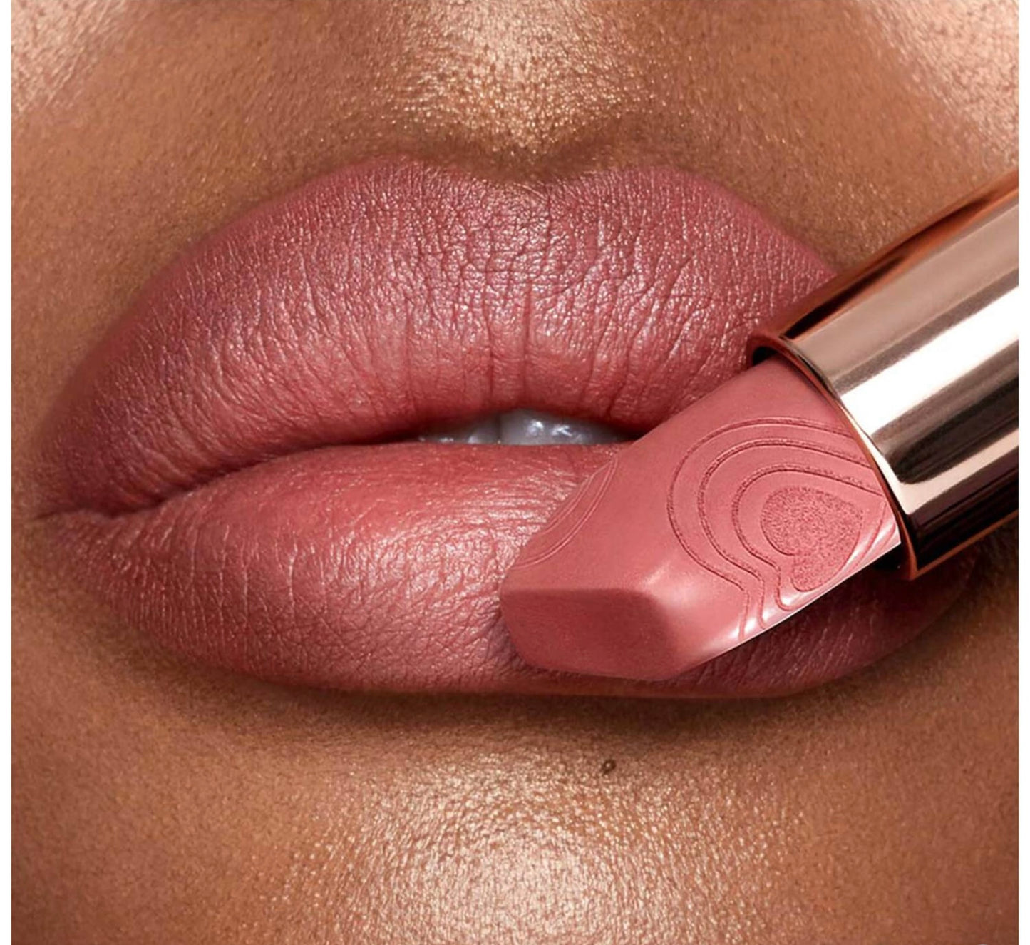 أحمر الشفاه شارلوت تيلبوري لوك أوف لوف مات ريفولوشن - عرائس بيلز