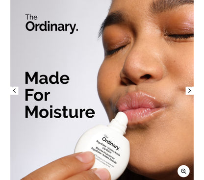 بلسم الشفاه بالسكوالين والأحماض الأمينية